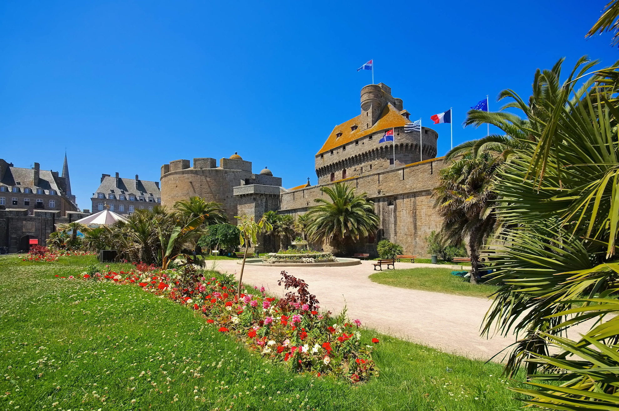 St Malo chateau and greenery