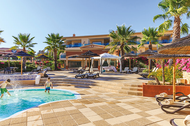 Lakeside Country Club - Quinta do Lago, Algarve, a beautifully maintained gated complex of 51 apartments and 6 villas.